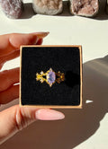 Anello dorato  in quarzo lavanda