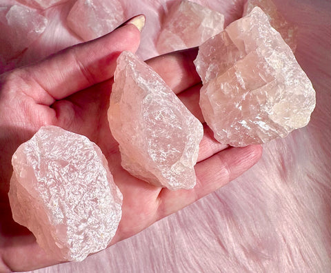 Raw rose quartz