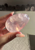 Uovo in quarzo rosa ghiacciato