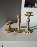 Poggia sfera a forma di candelabro