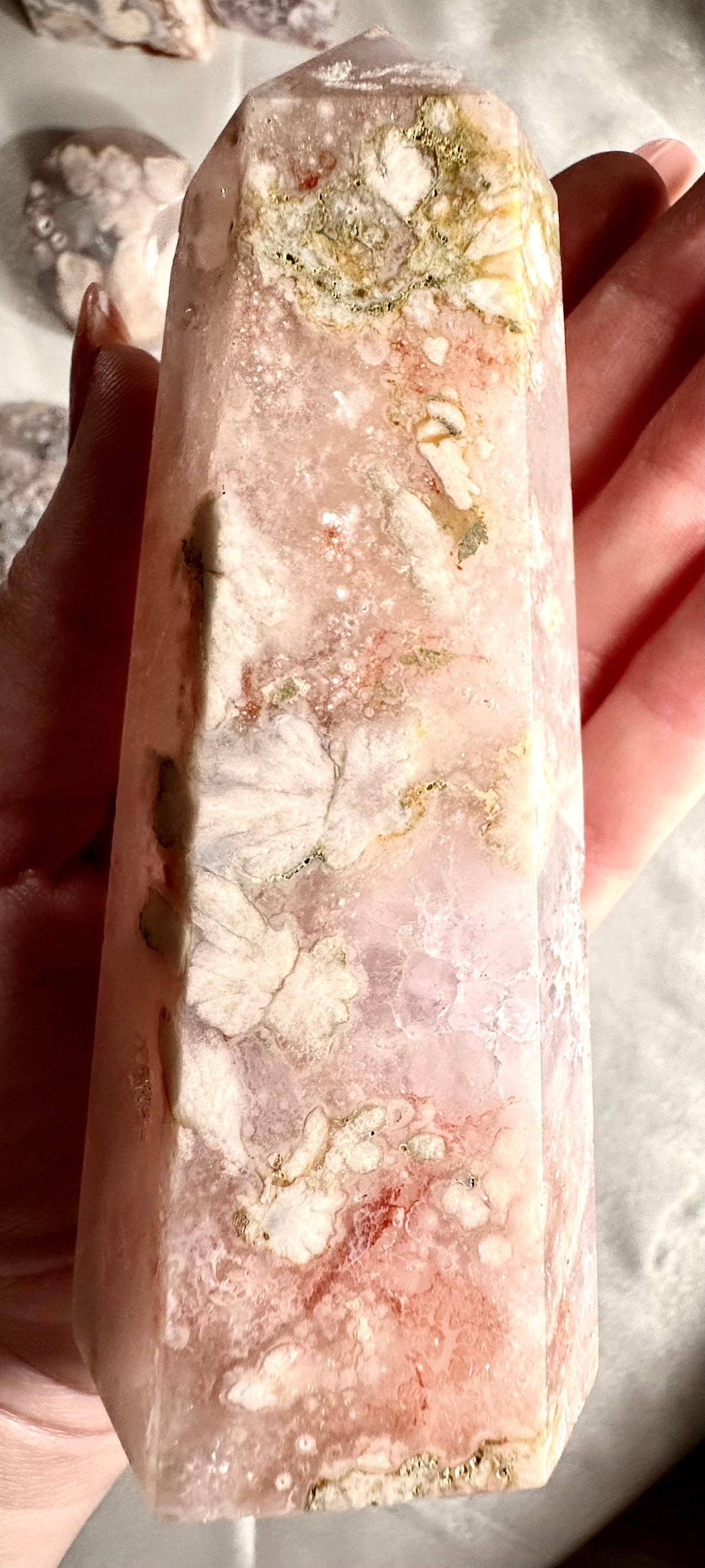 Obelisk in sakura agate and pink amethyst