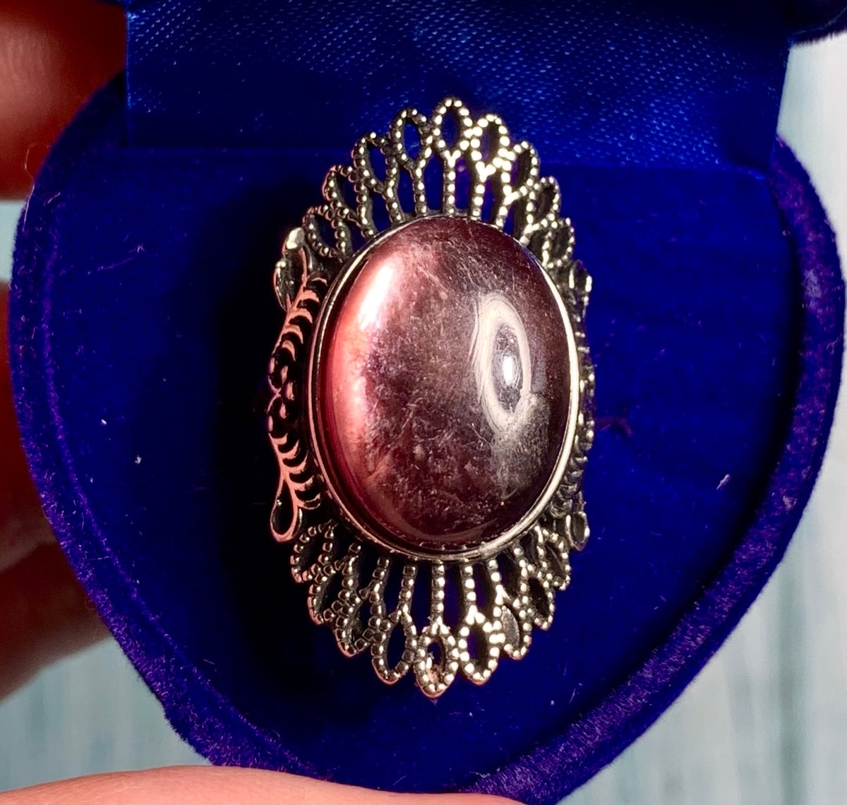 Lepidolite mica ring