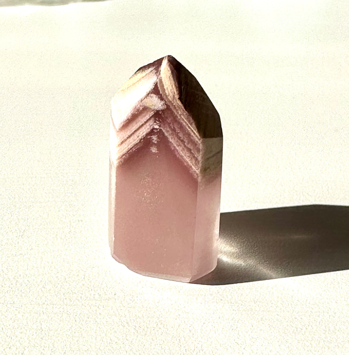 Punte e freeform di pink lithium quartz