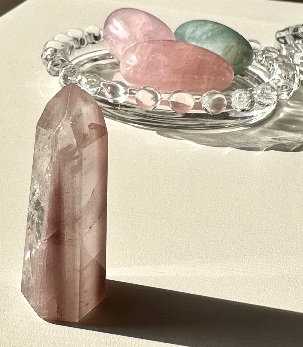 Punte e freeform di pink lithium quartz