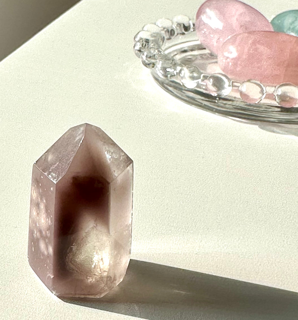 Punte e freeform di pink lithium quartz