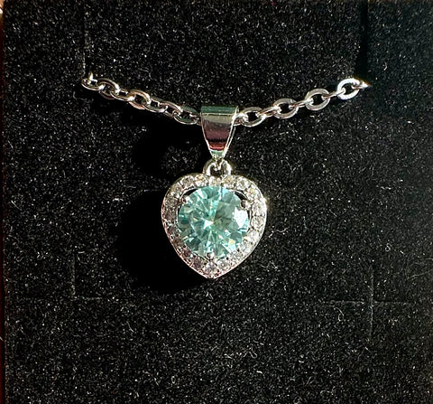 Collana con pendente in moissanite