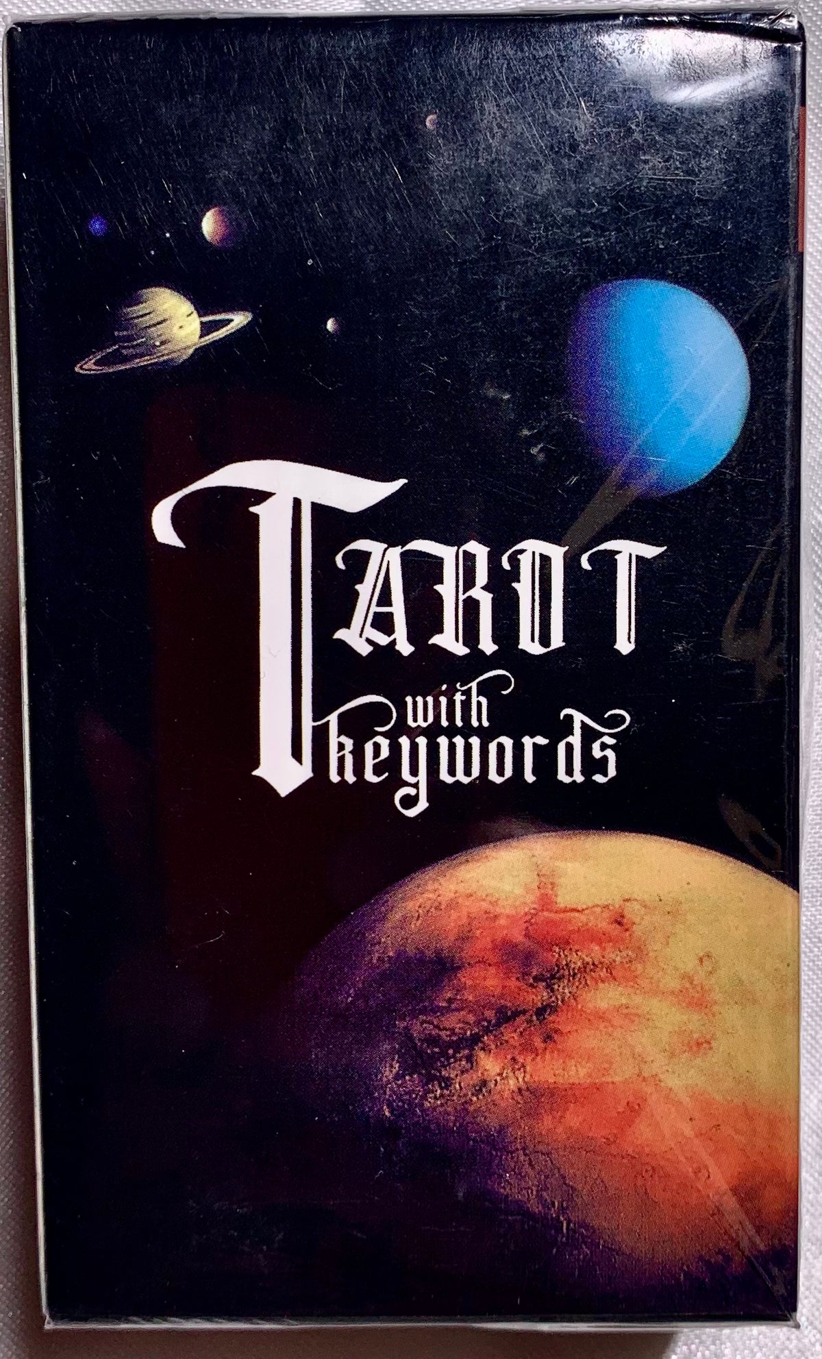 Tarot cards and oracles