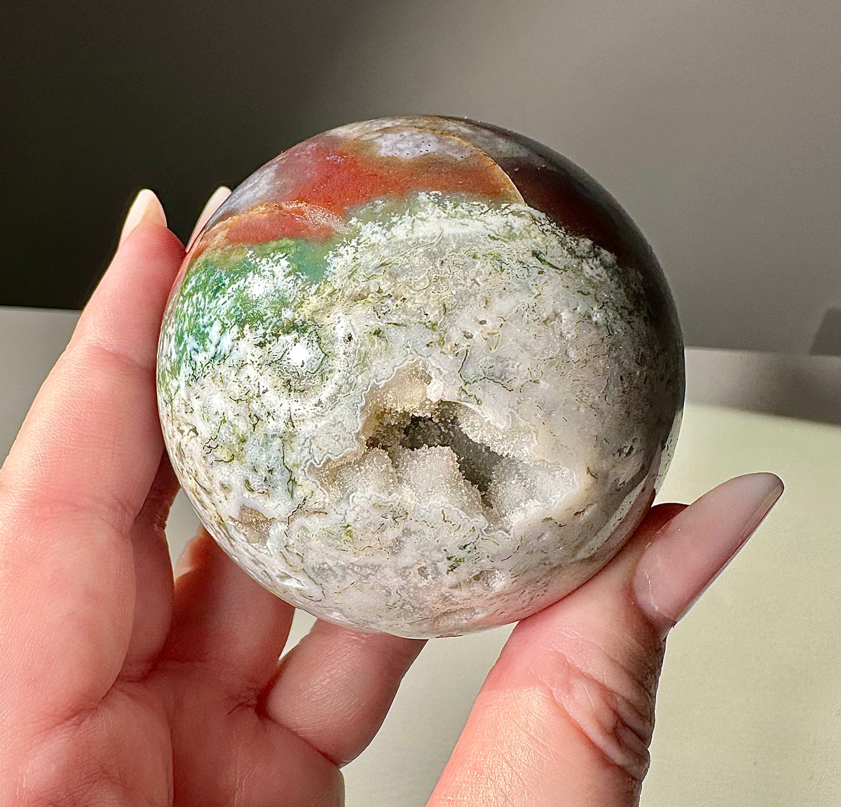 Sfera in diaspro oceanico