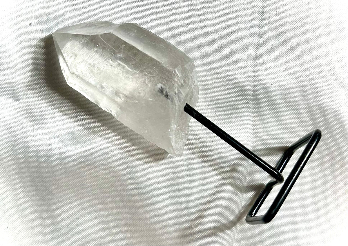 Hyaline quartz tip on stand