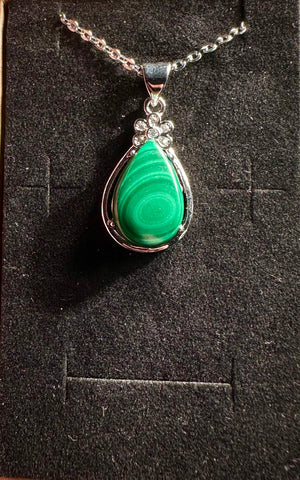 Necklace with malachite pendant